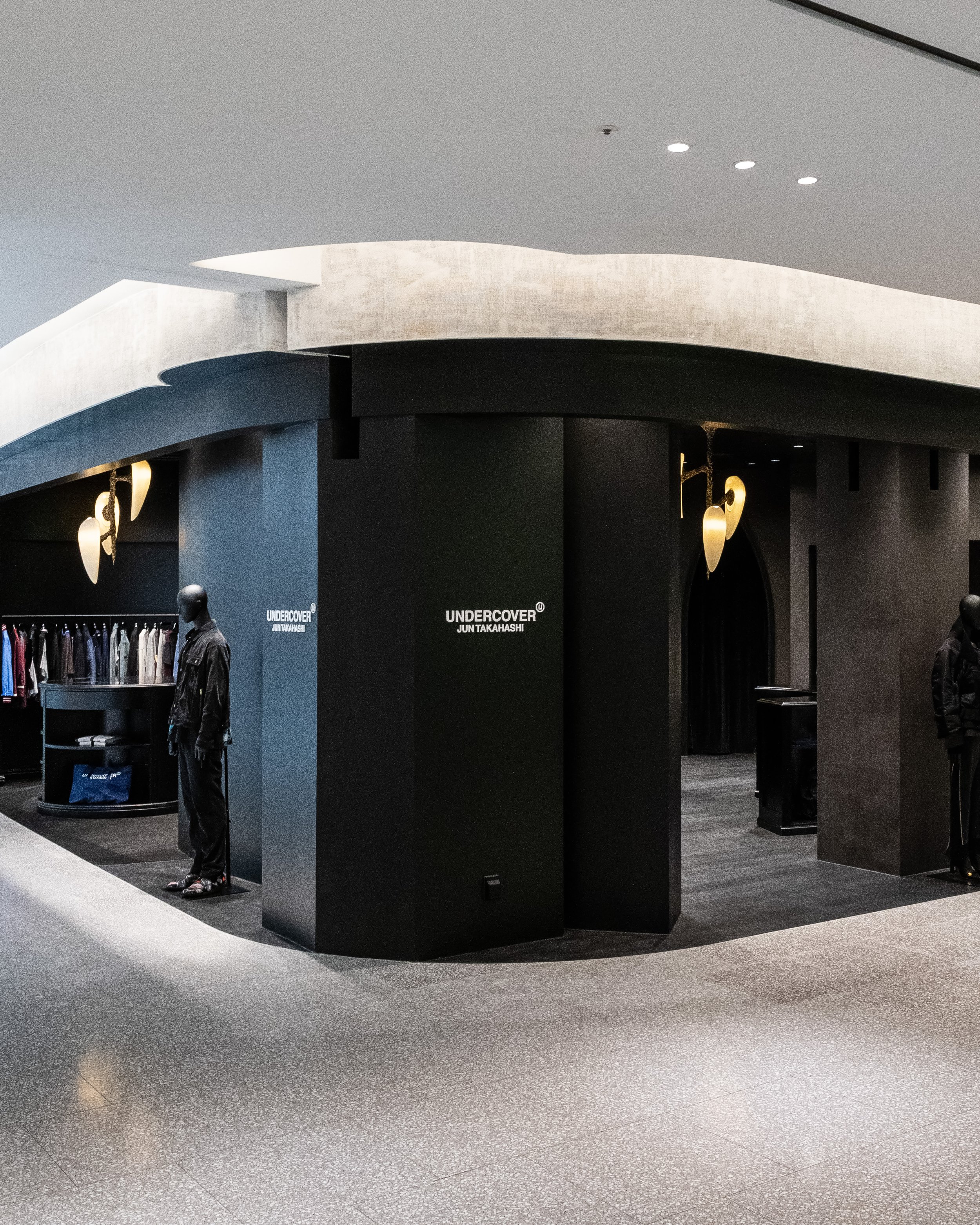 Undercover the Hyundai Seoul — William Guillon